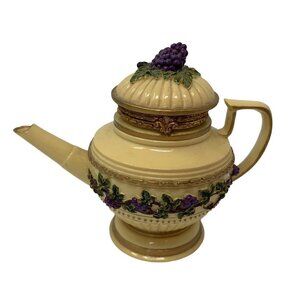 Nini Vineyard Teapot Trinket Keepsake Box Collectible Mini Hand Painted 6-41